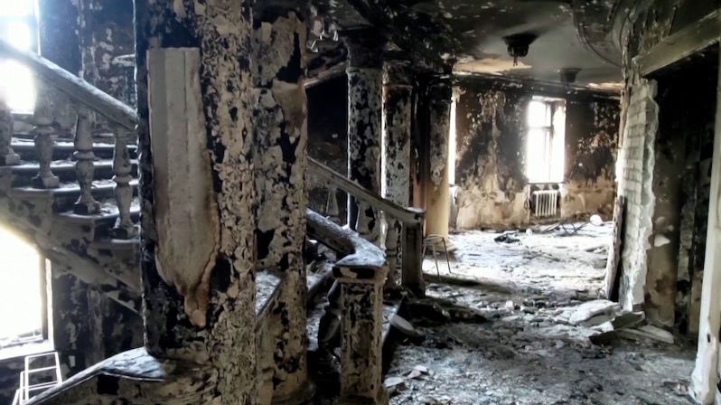 Jak dopadlo vybombardované divadlo. Nové záběry ze zničeného Mariupolu